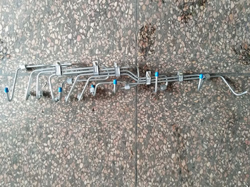 發(fā)動(dòng)機(jī)高壓油管