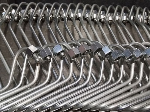 發(fā)動(dòng)機(jī)高壓油管